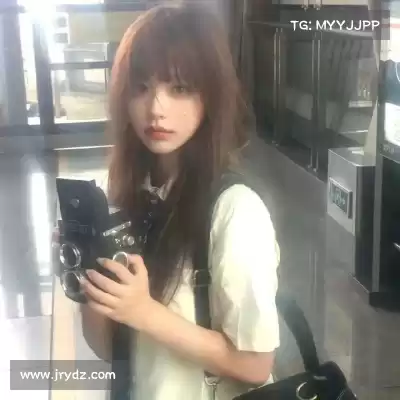 岑宝菱